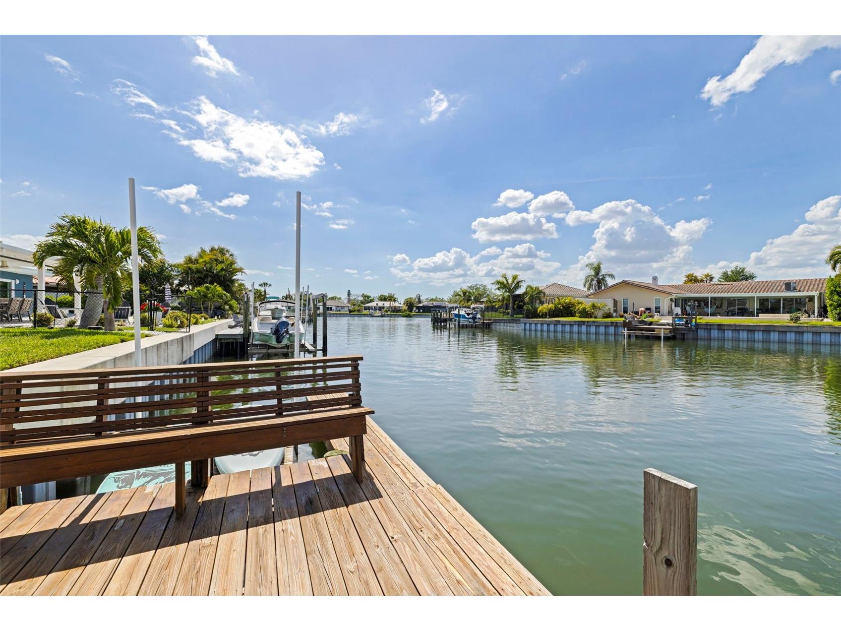 1971 Massachusetts Avenue NE Saint Petersburg FL 33703 - TAMPA BAY TB8492503 image33
