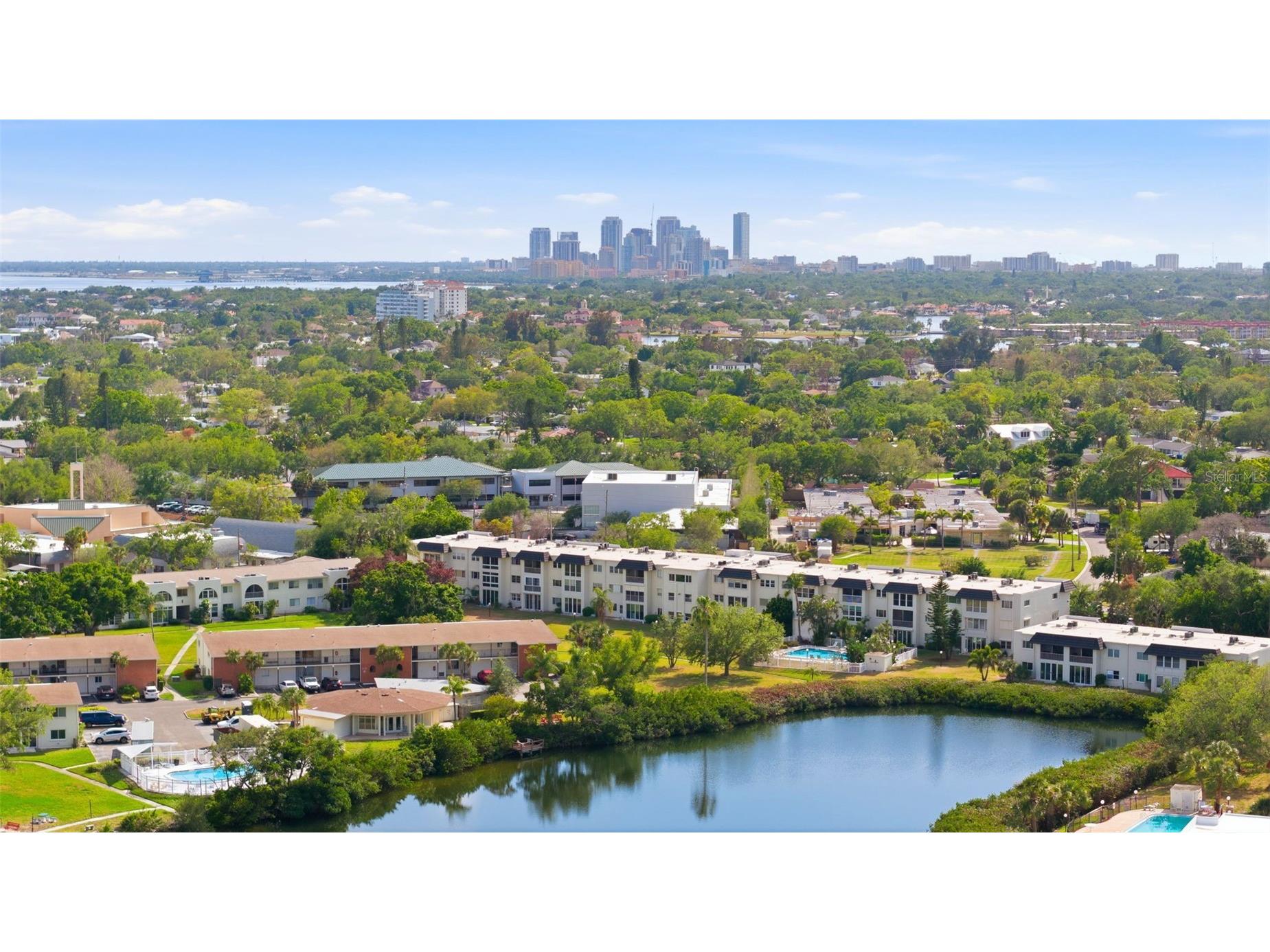 1971 Massachusetts Avenue NE Saint Petersburg FL 33703 - TAMPA BAY TB8492503 image36