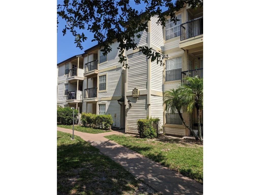 1972 Lake Atriums Circle #187 Orlando FL 32839 G5069806 image1