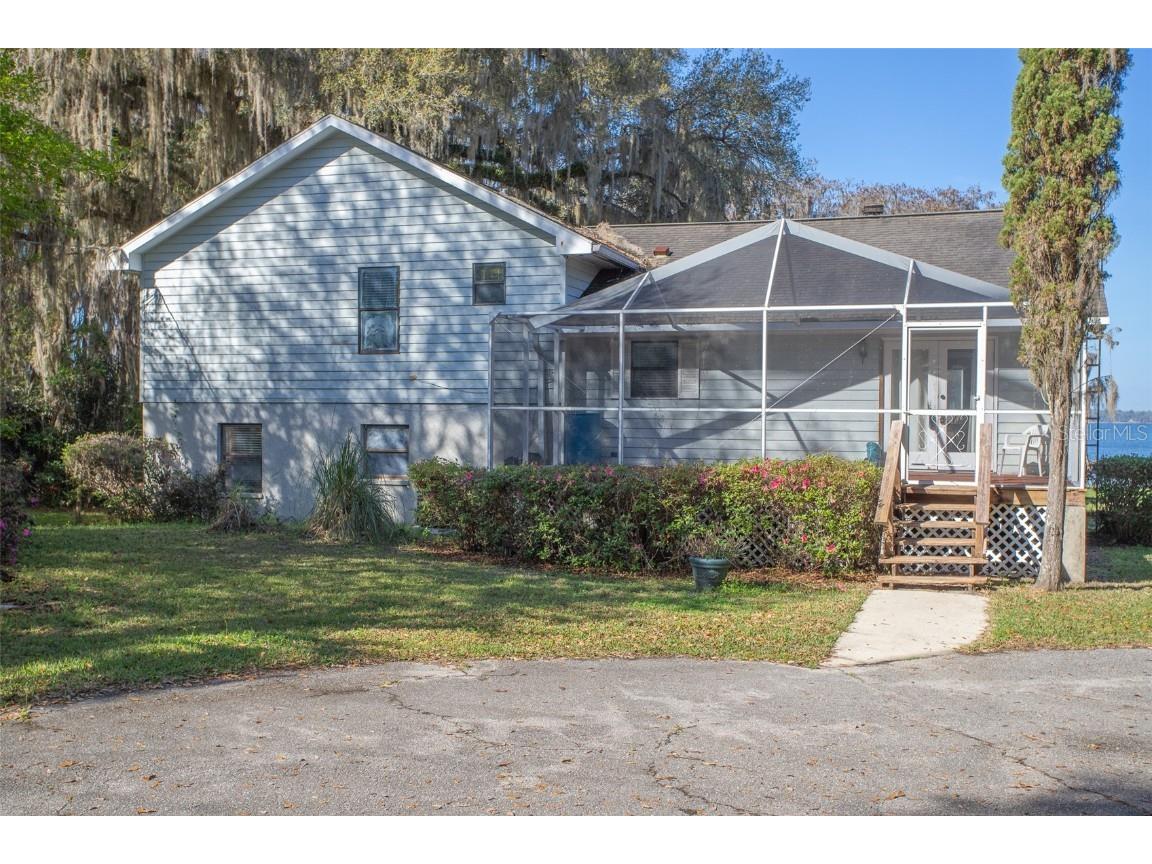 1972 SE State Road 21 Melrose FL 32666 - LAKE SANTA FE GC503040 image1