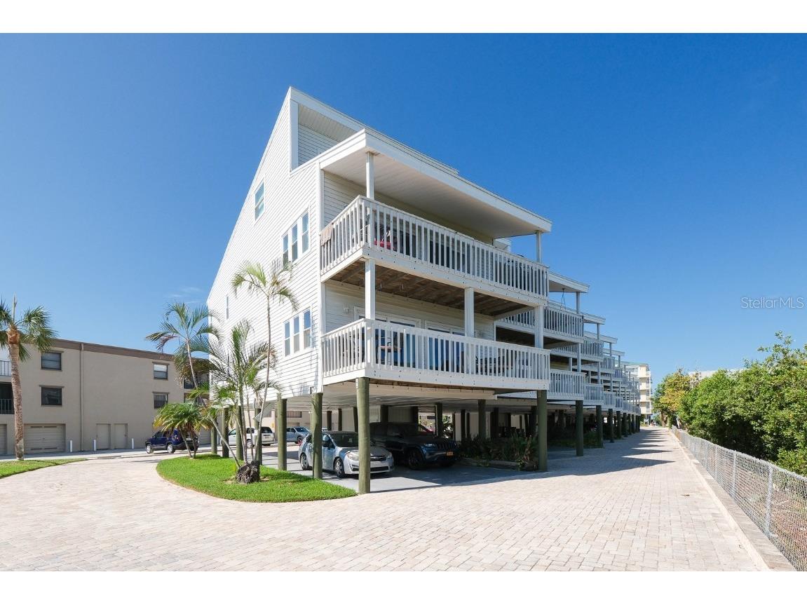 19727 Gulf Boulevard #J-1 Indian Shores FL 33785 U8213607 image1