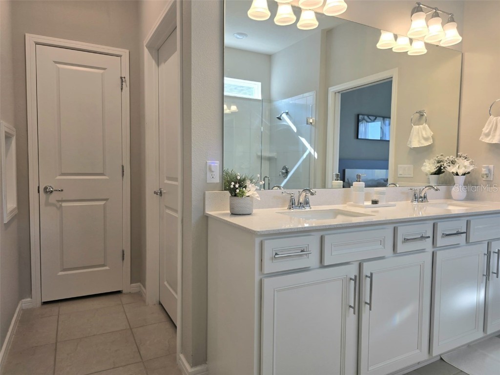 1973 Spring Shower Circle Kissimmee FL 34744 P4936815 image24