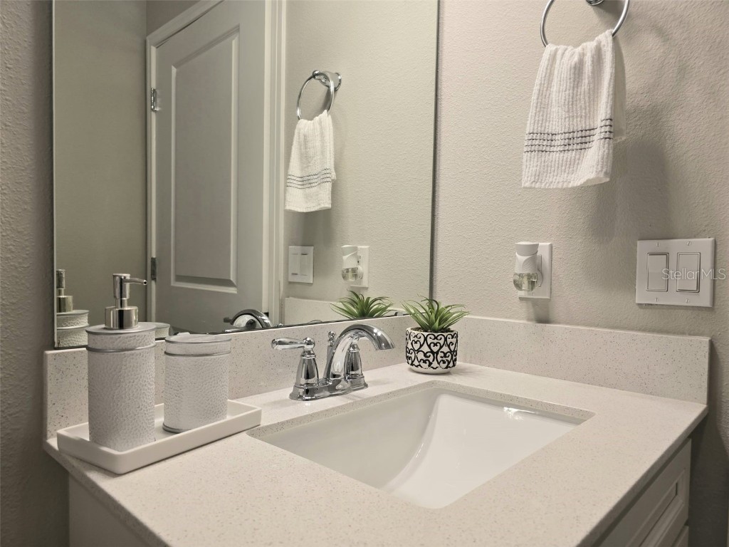 1973 Spring Shower Circle Kissimmee FL 34744 P4936815 image29