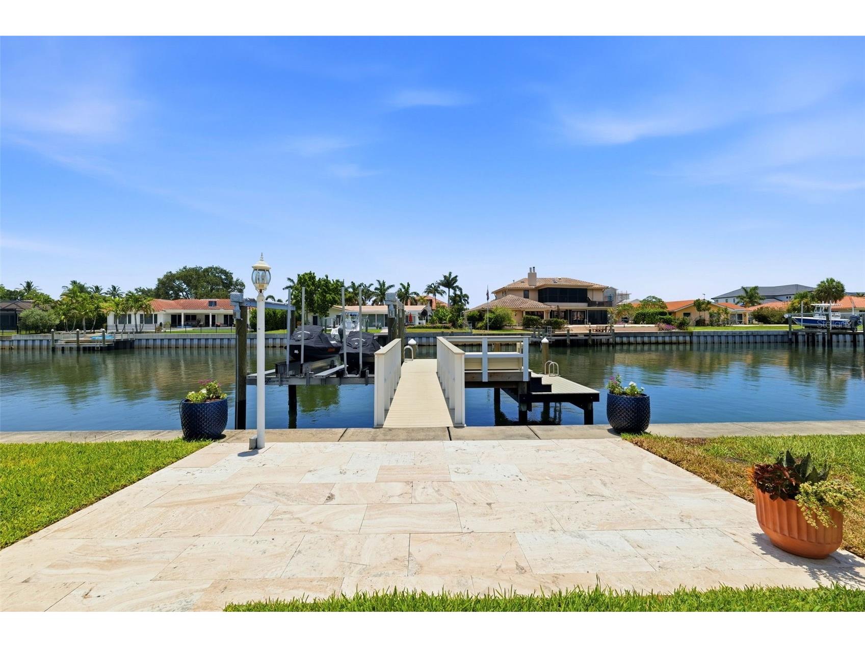 1974 Hawaii Avenue NE Saint Petersburg FL 33703 TB8523350 image5