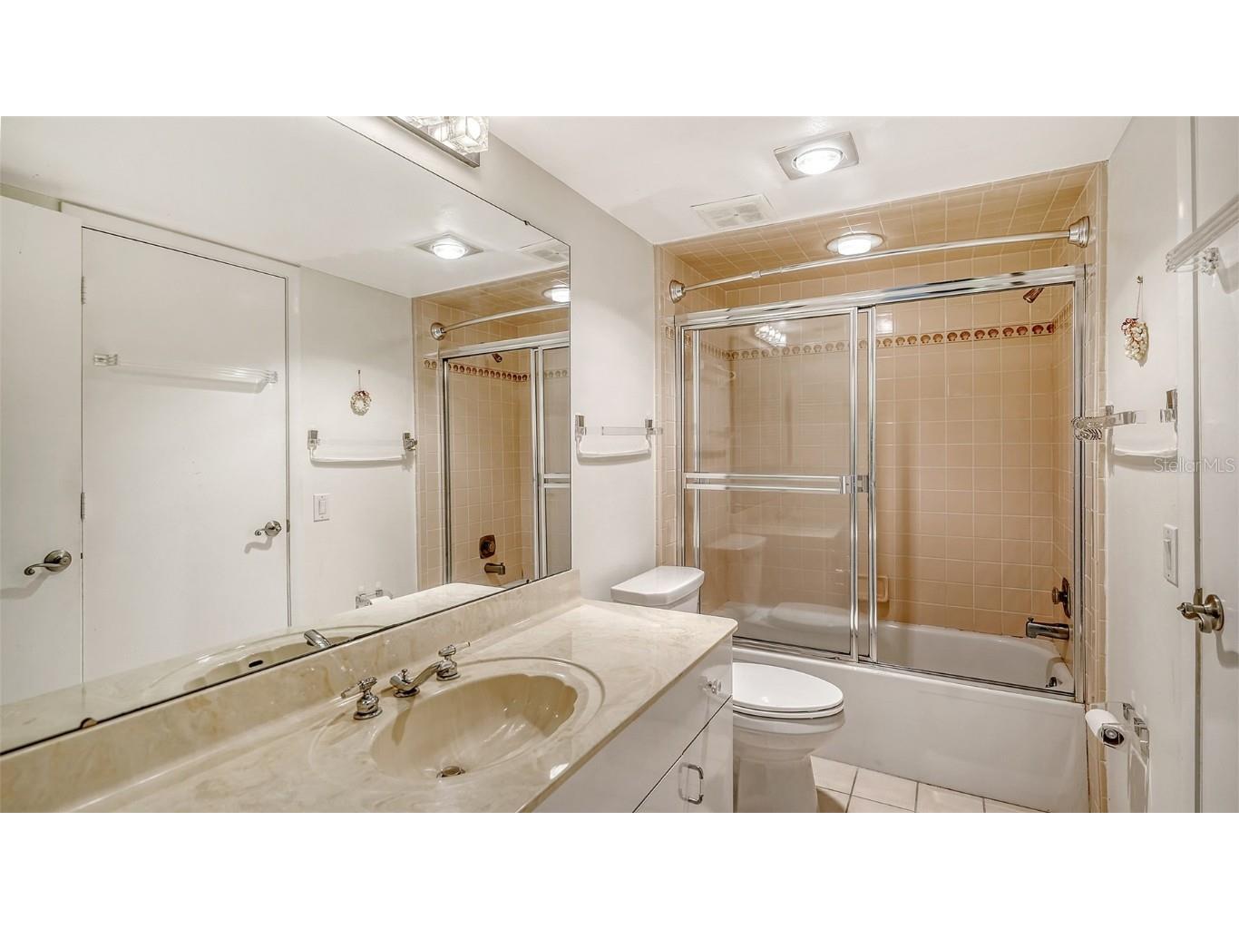 1975 Gulf Of Mexico Drive #G4-206 Longboat Key FL 34228 - GULF OF MEXICO A4663933 image27