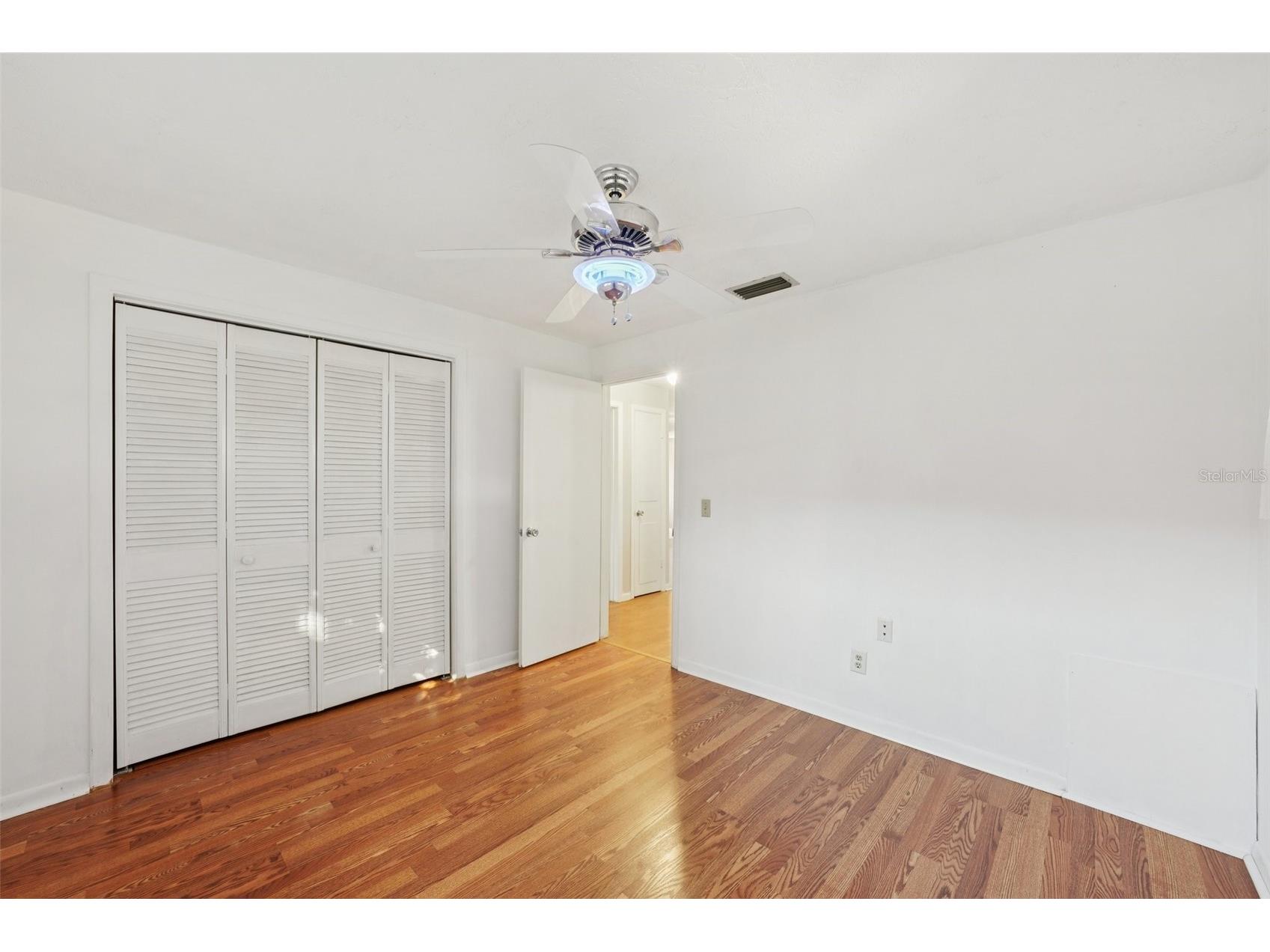 1975 Temple Terrace Clearwater FL 33764 TB8470794 image32