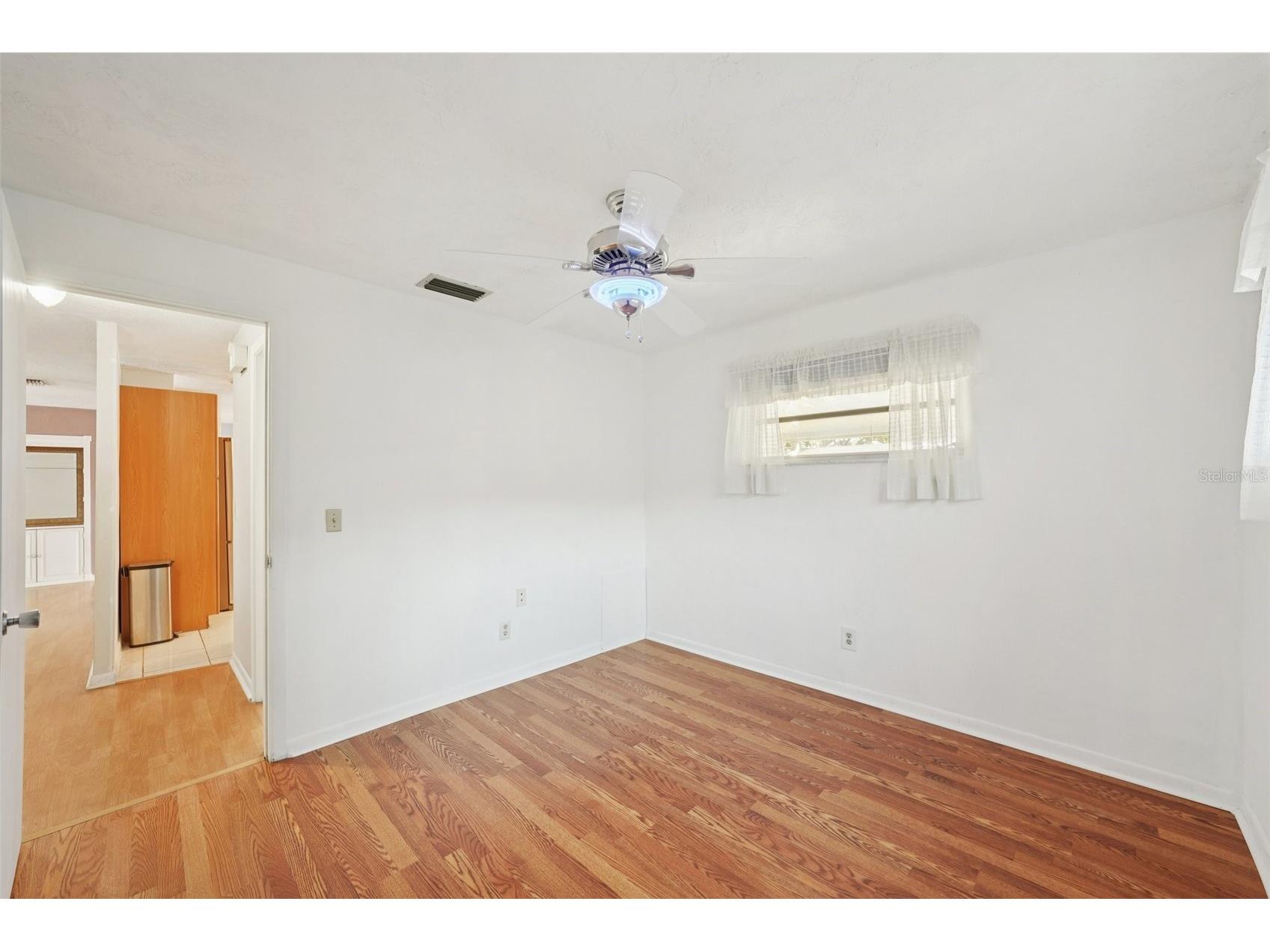 1975 Temple Terrace Clearwater FL 33764 TB8470794 image33