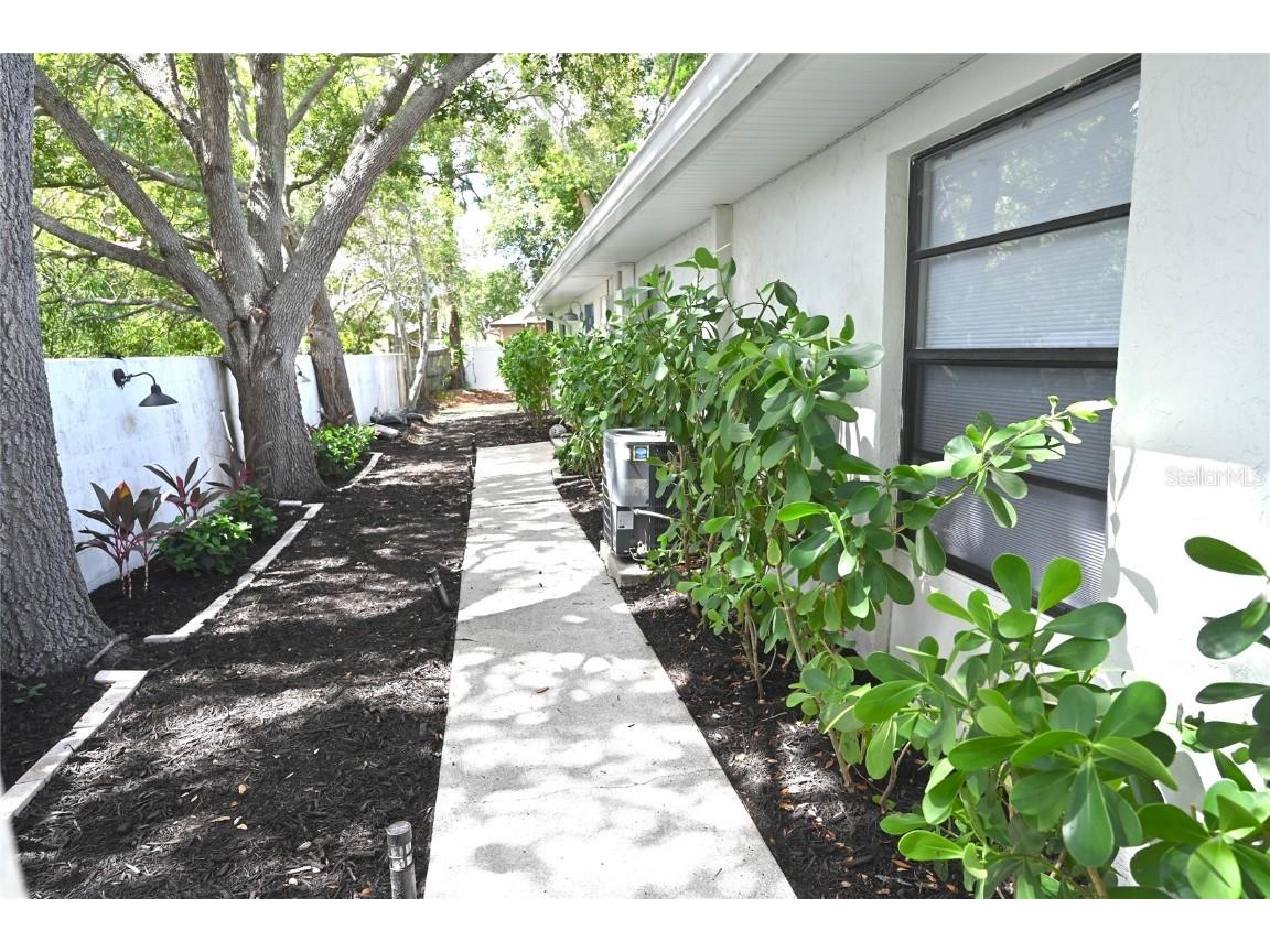 1976 Debbie Street Sarasota FL 34231 A4617200 image1