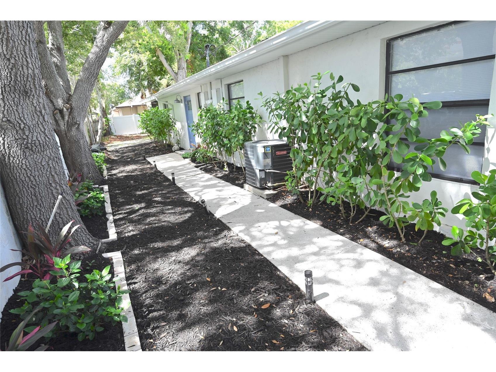 1976 Debbie Street Sarasota FL 34231 A4698511 image20