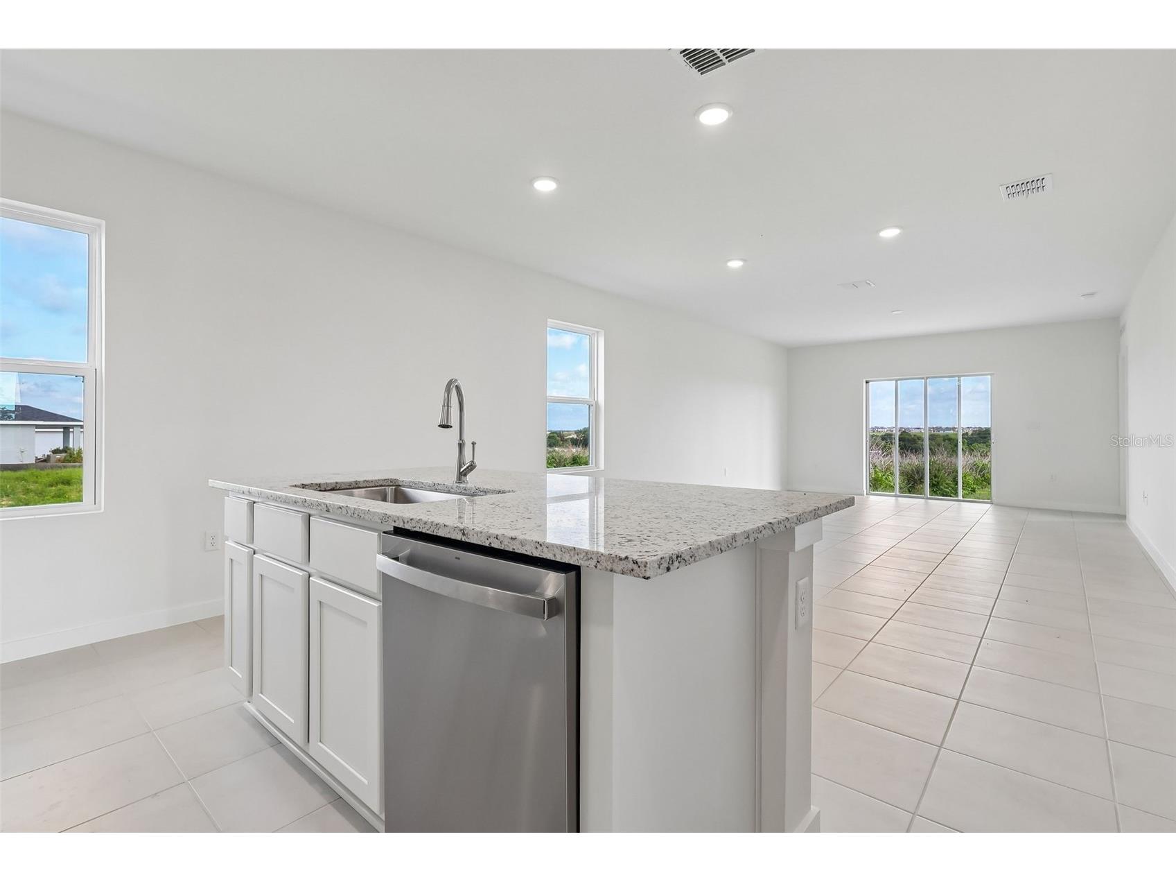 1976 Diamond Head Circle Haines City FL 33844 O6418785 image13