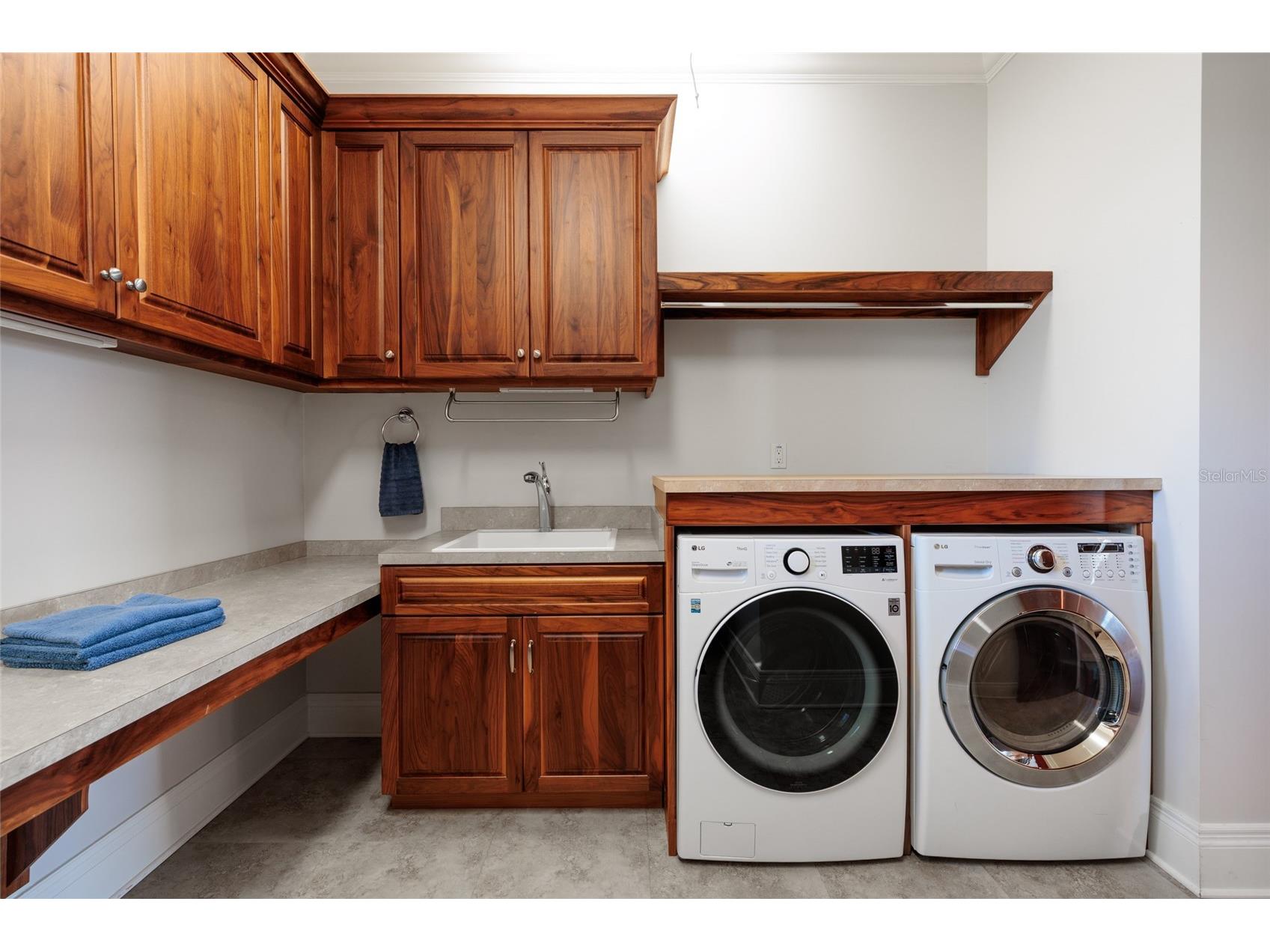 1976 Kansas Avenue NE Saint Petersburg FL 33703 - TAMPA BAY TB8453291 image35