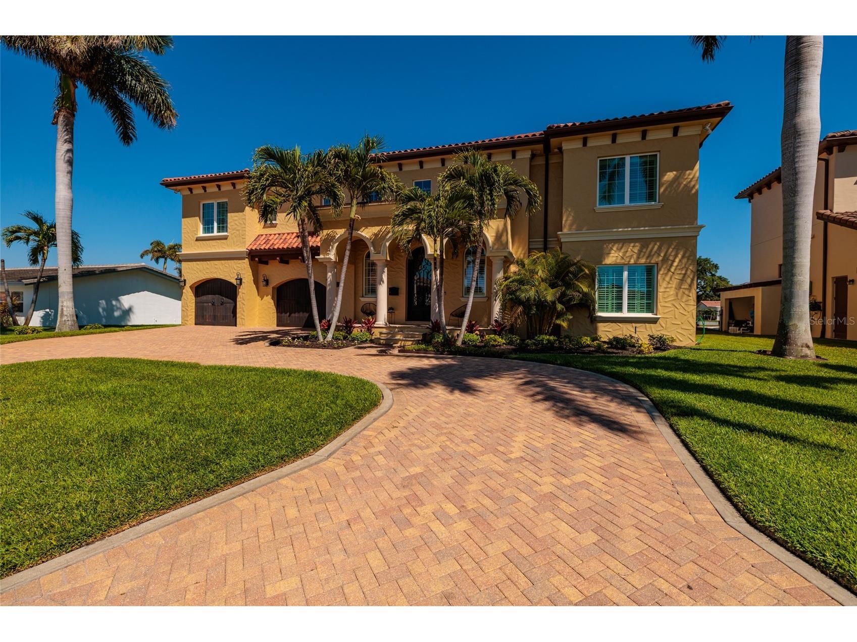 1976 Kansas Avenue NE Saint Petersburg FL 33703 - TAMPA BAY TB8453291 image5