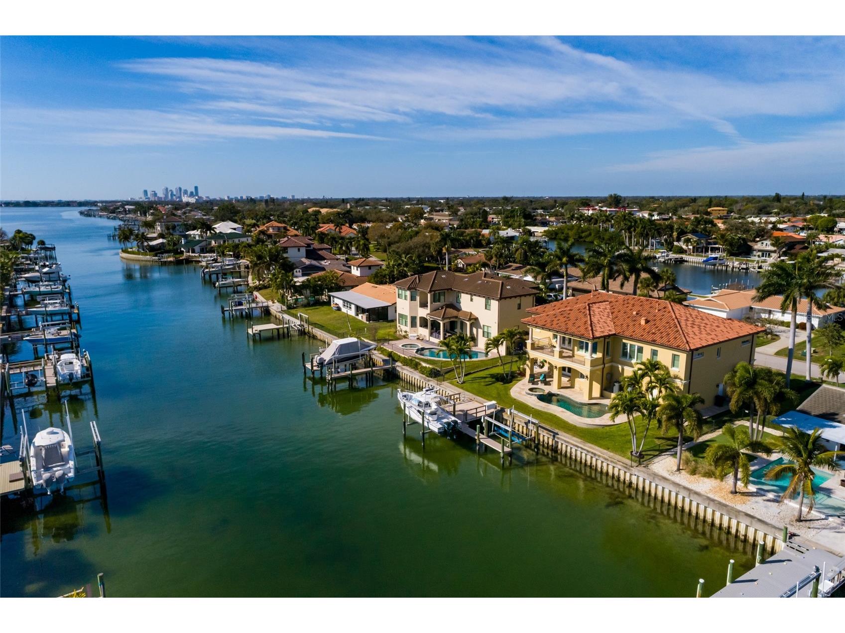 1976 Kansas Avenue NE Saint Petersburg FL 33703 - TAMPA BAY TB8453291 image63