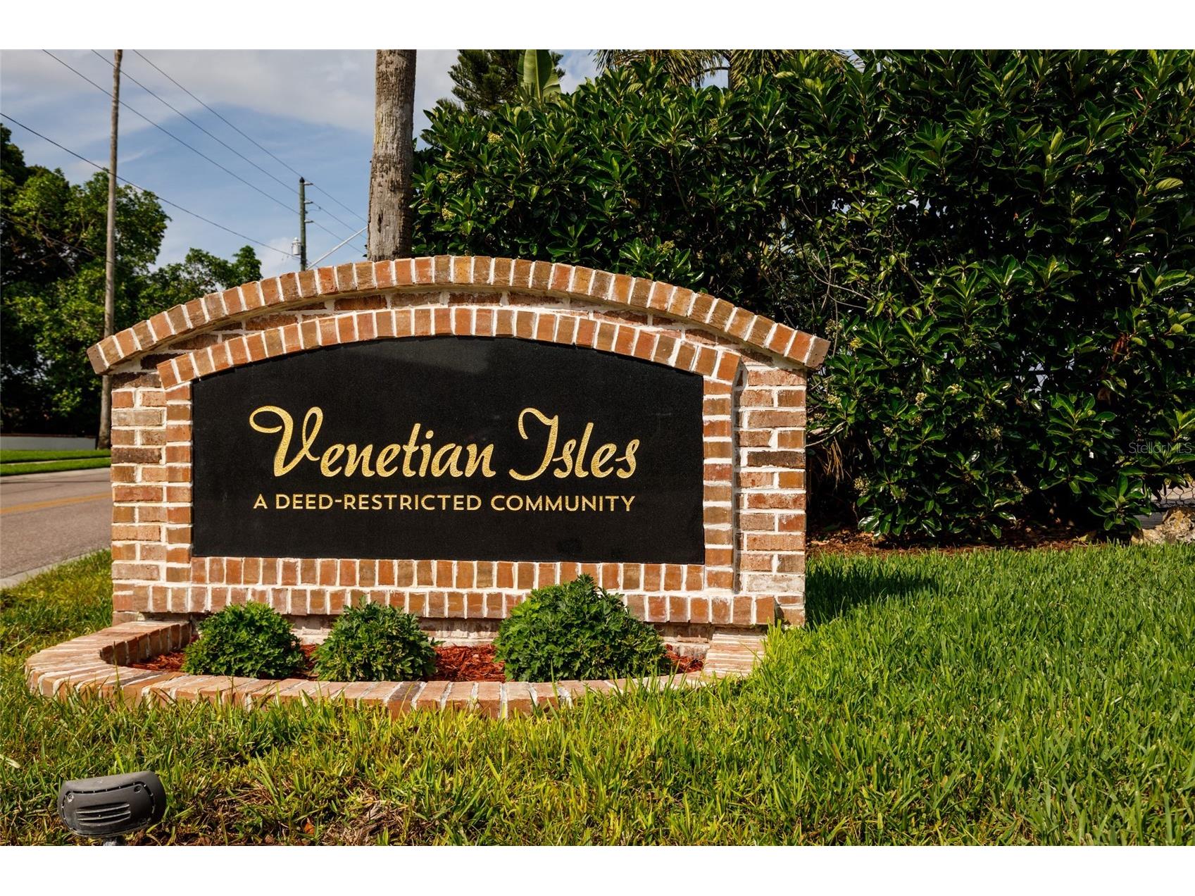 1976 Kansas Avenue NE Saint Petersburg FL 33703 - TAMPA BAY TB8453291 image66