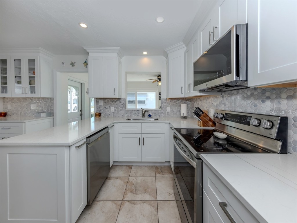 1977 Beach Road #83 Englewood FL 34223 N6141523 image4