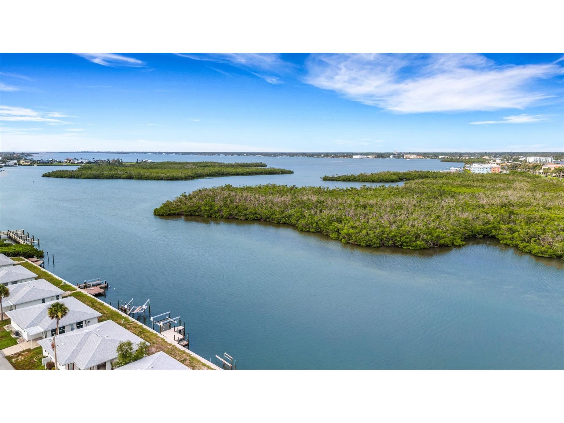1977 Beach Road #84 Englewood FL 34223 A4698435 image40