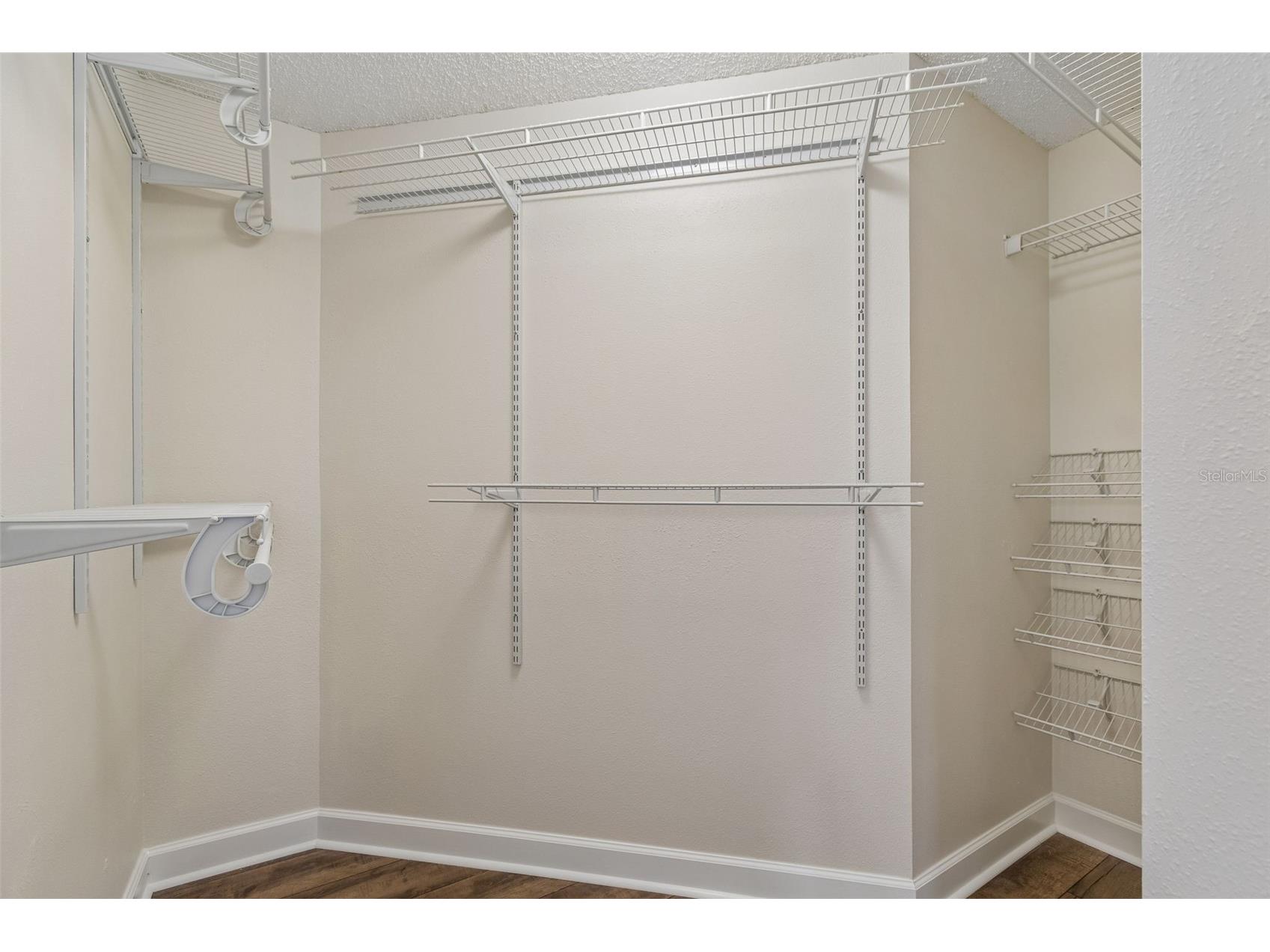 1977 Brookstone Way Clearwater FL 33760 TB8510802 image70
