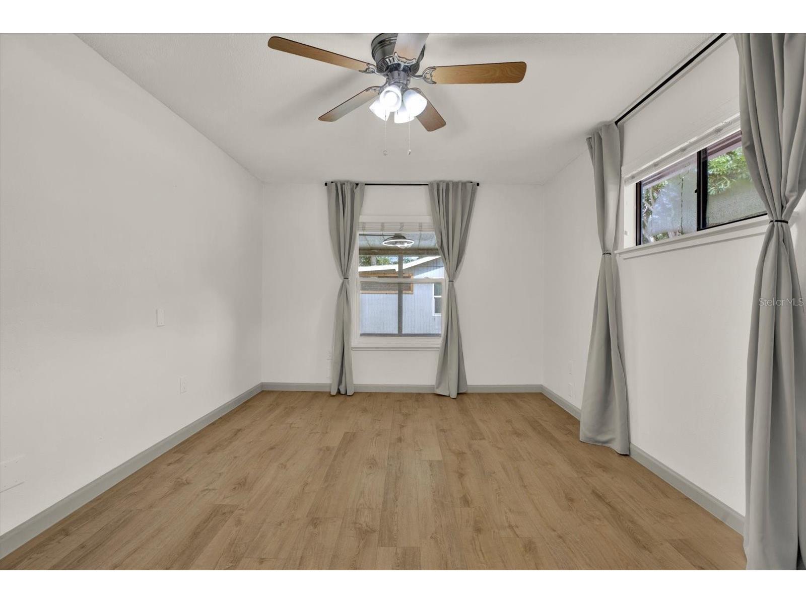 1978 Dix Street Largo FL 33774 TB8513399 image23
