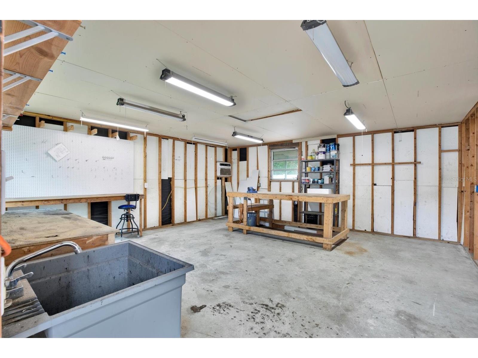1978 Dix Street Largo FL 33774 TB8513399 image42