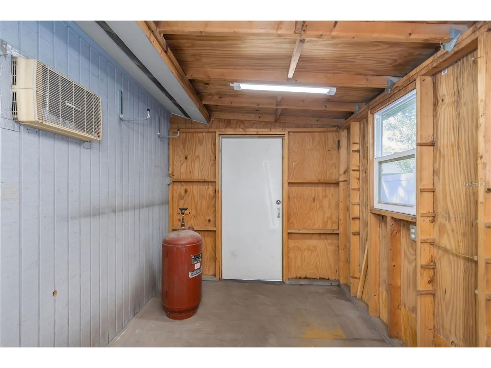 1978 Dix Street Largo FL 33774 TB8513399 image43