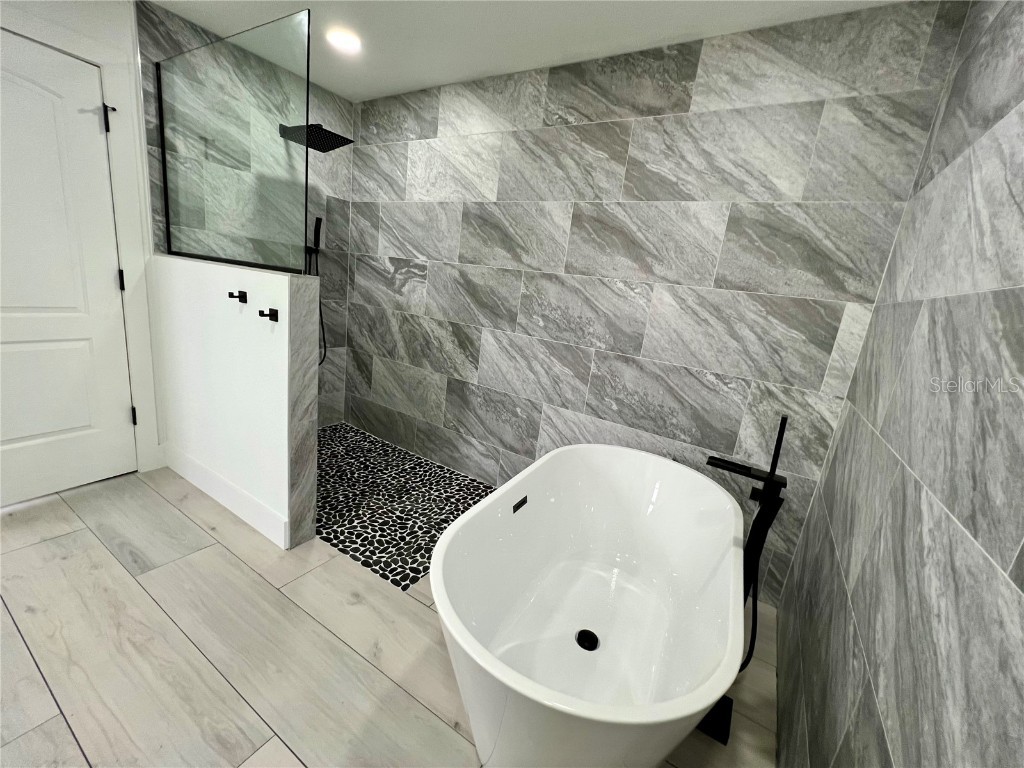 19782 Midway Blvd Port Charlotte FL 33948 D6140100 image12