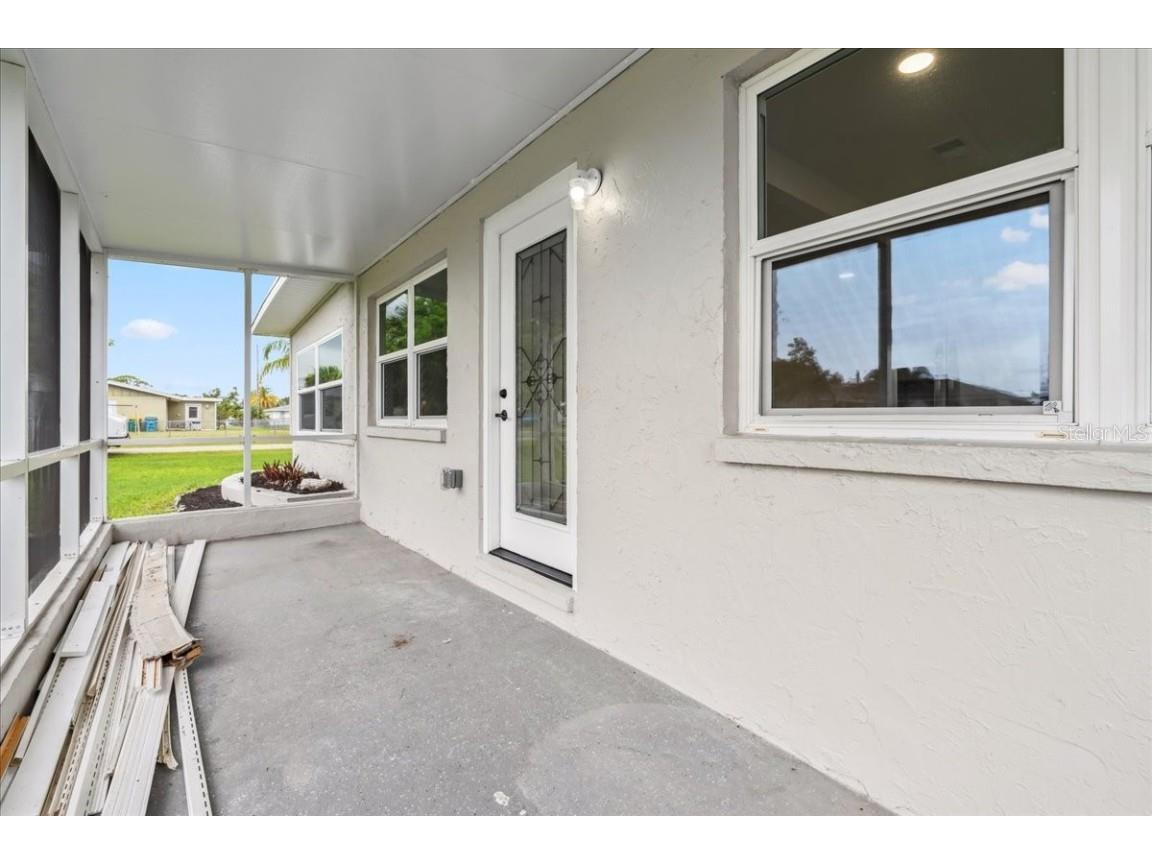 198 Cypress Avenue NW Port Charlotte FL 33952 TB8408039 image5