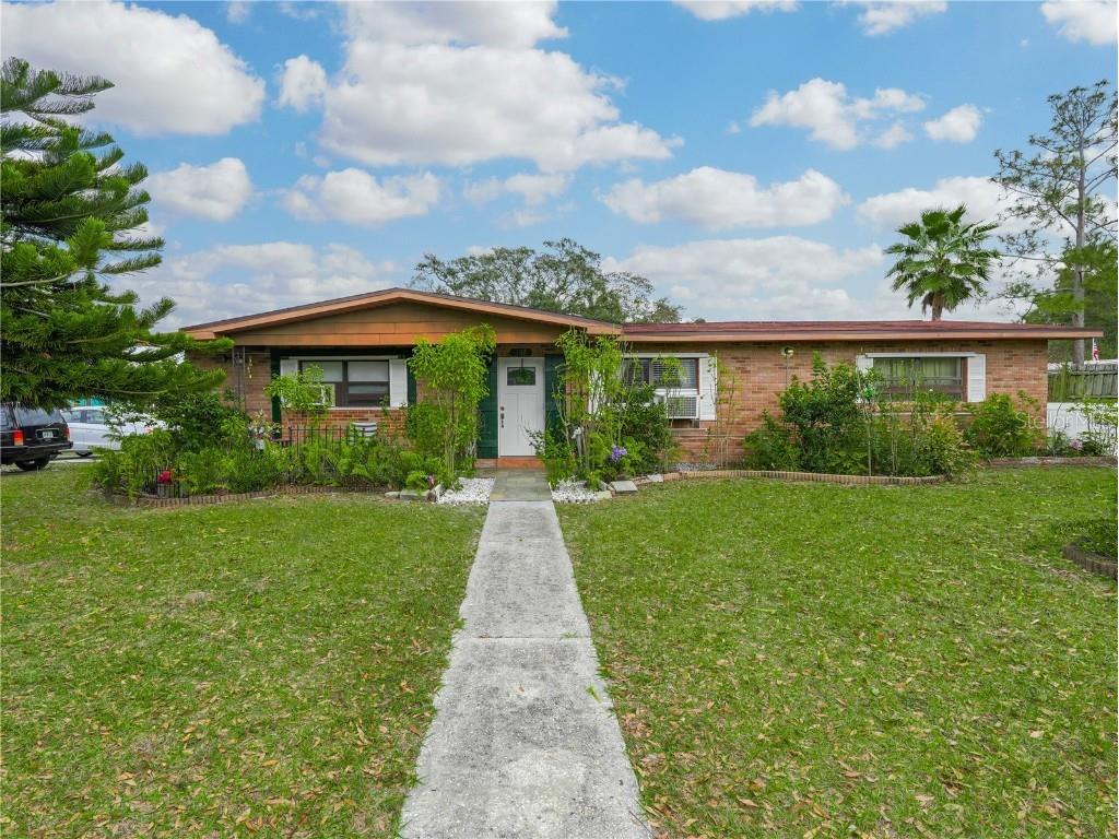 198 E Lake Deer Drive Winter Haven FL 33880 L4941700 image1
