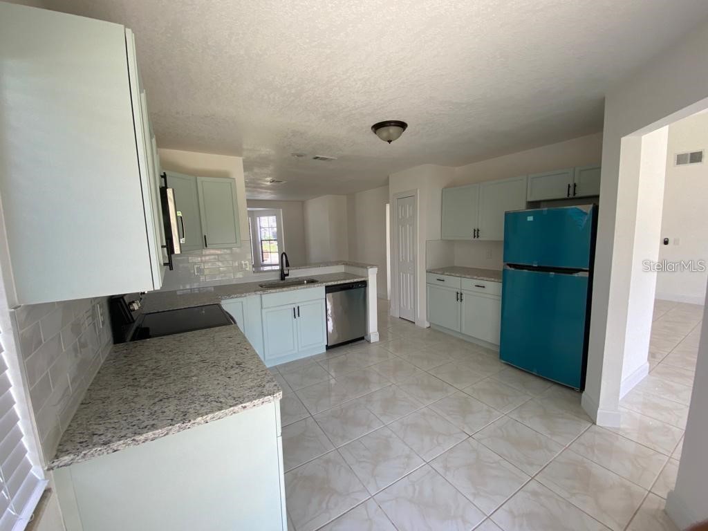 198 N Lake Court Kissimmee FL 34743 S5144435 image11