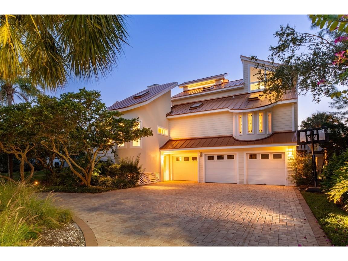 198 Sands Point Drive Tierra Verde FL 33715 U8145388 image1