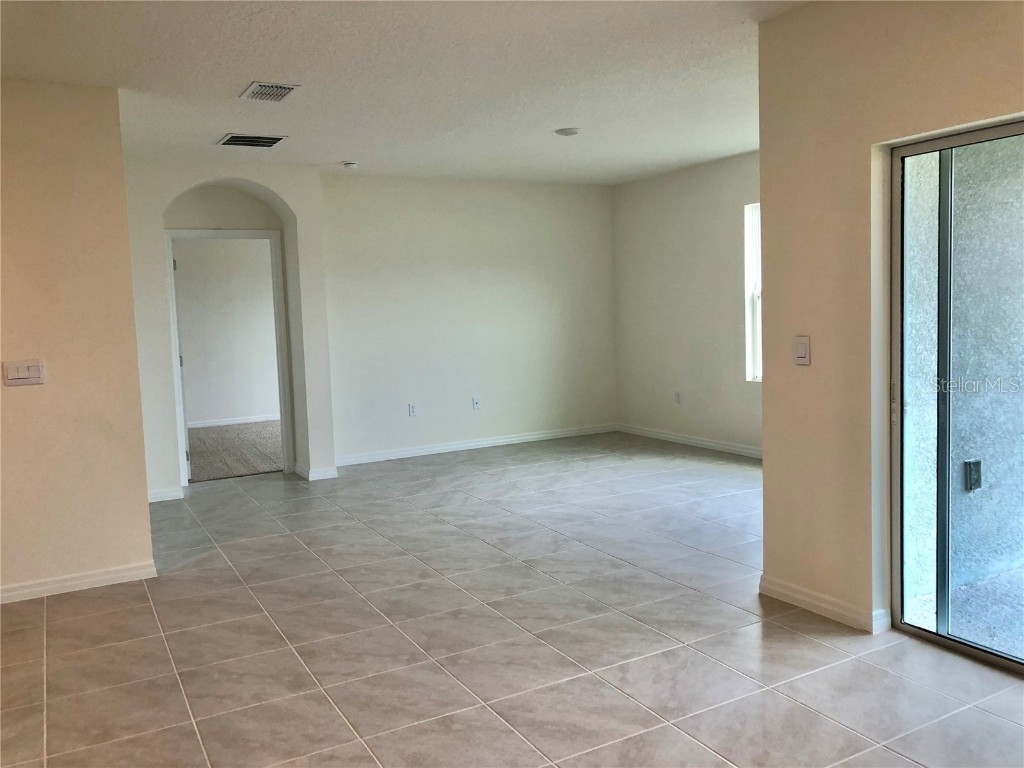 1980 Chickasaw Boulevard Davenport FL 33837 O6371546 image5