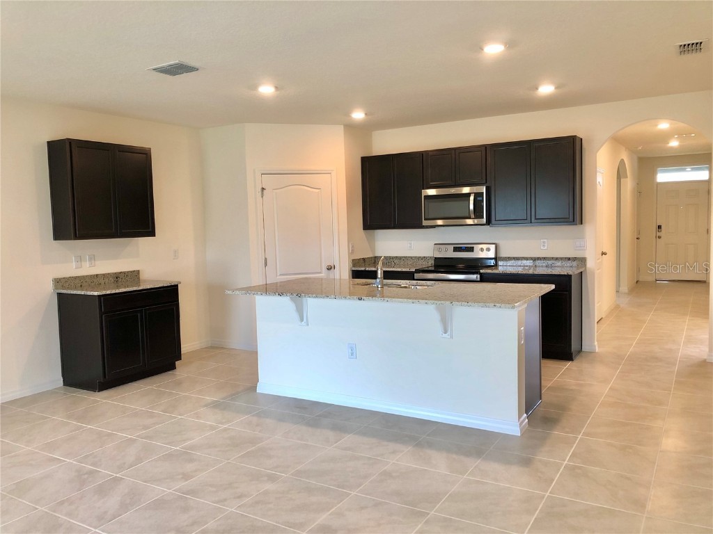 1980 Chickasaw Boulevard Davenport FL 33837 O6371546 image7