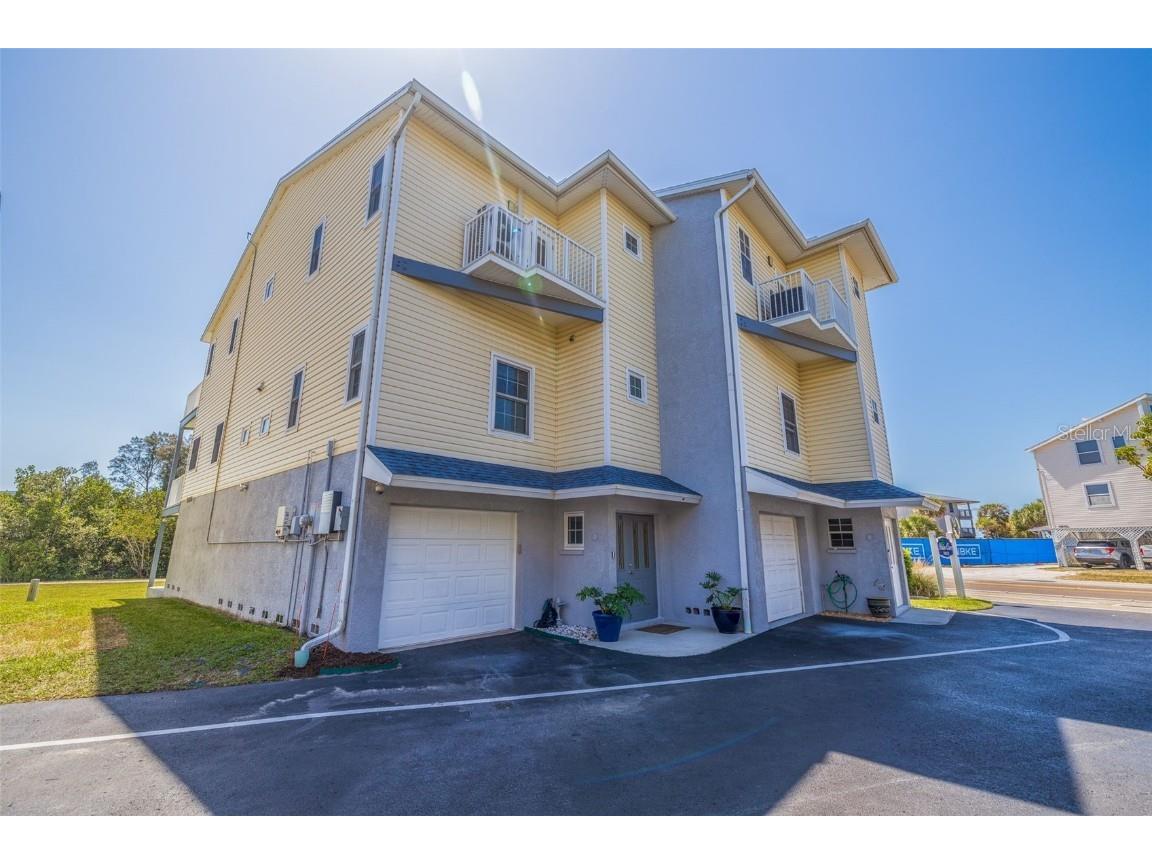 19803 Gulf Boulevard #102 Indian Shores FL 33785 - INTERCOASTAL - THE NARROWS U8191626 image1