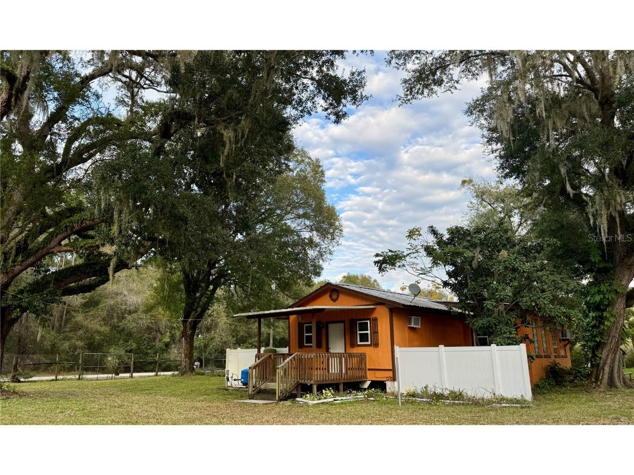 1981 Cr 615b Bushnell FL 33513 T3496161 image1