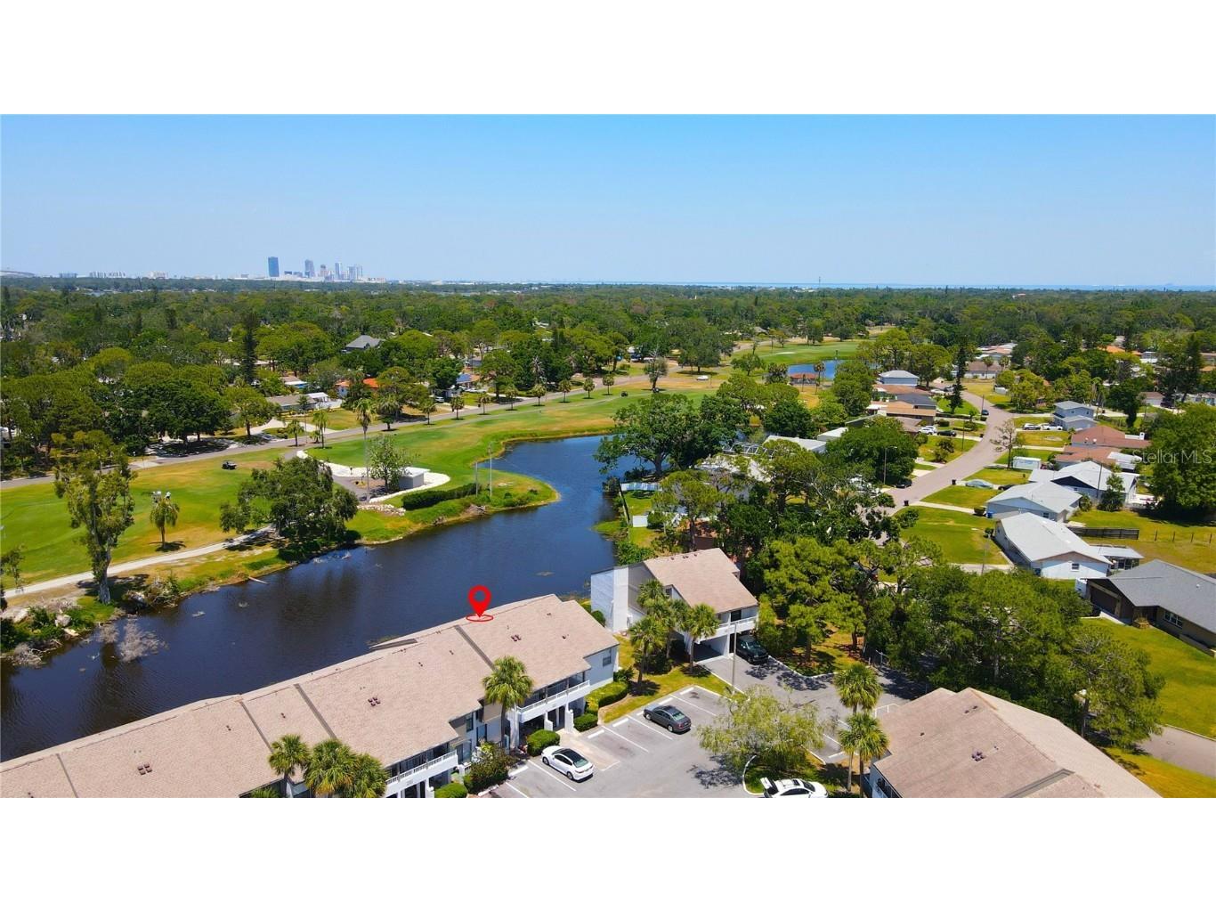 1981 Lakewood Club Drive S #4M Saint Petersburg FL 33712 TB8381593 image1