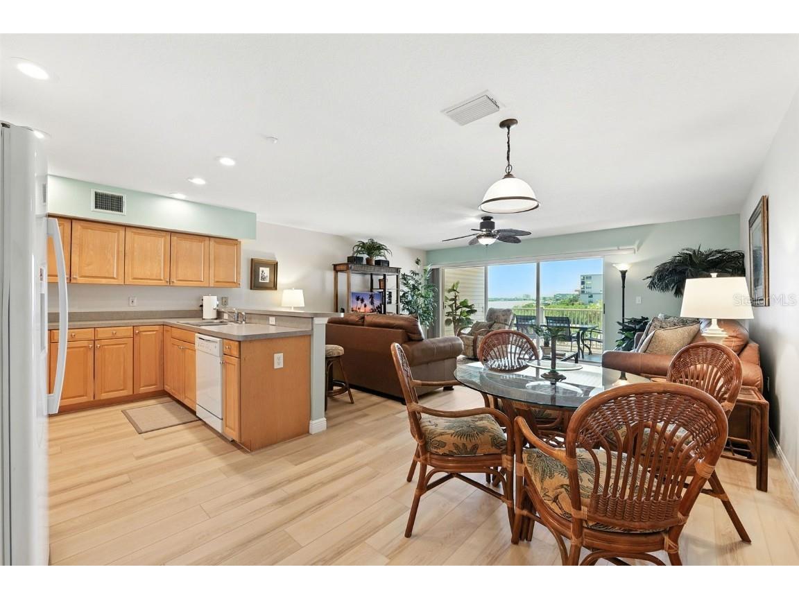 19811 Gulf Boulevard #302 Indian Shores FL 33785 TB8420030 image13