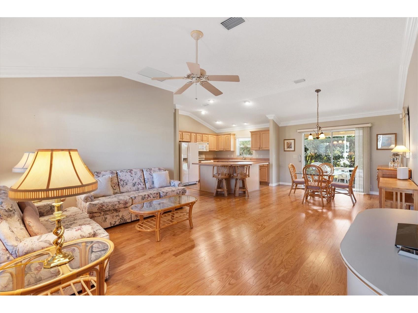 1982 Somerset Avenue The Villages FL 32162 OM722473 image4