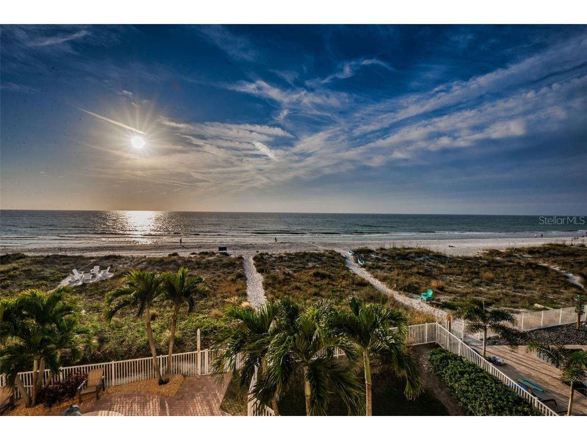 19820 Gulf Boulevard #302 Indian Shores FL 33785 U8220489 image1