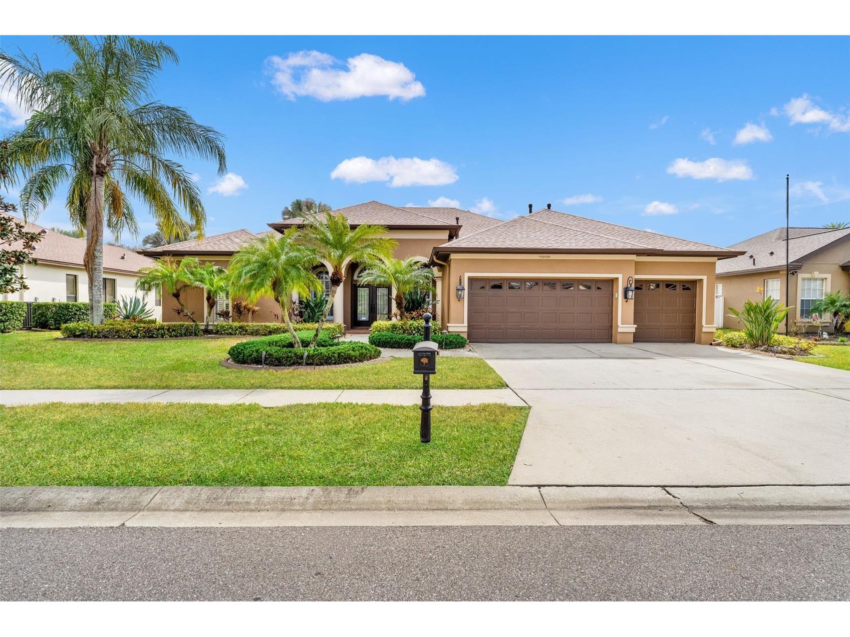 19820 Strathmore Place Land O Lakes FL 34638 TB8478018 image1