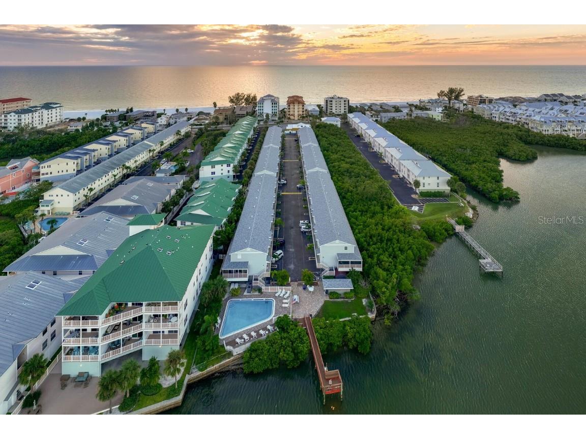 19823 Gulf Boulevard #5 Indian Shores FL 33785 TB8433478 image1