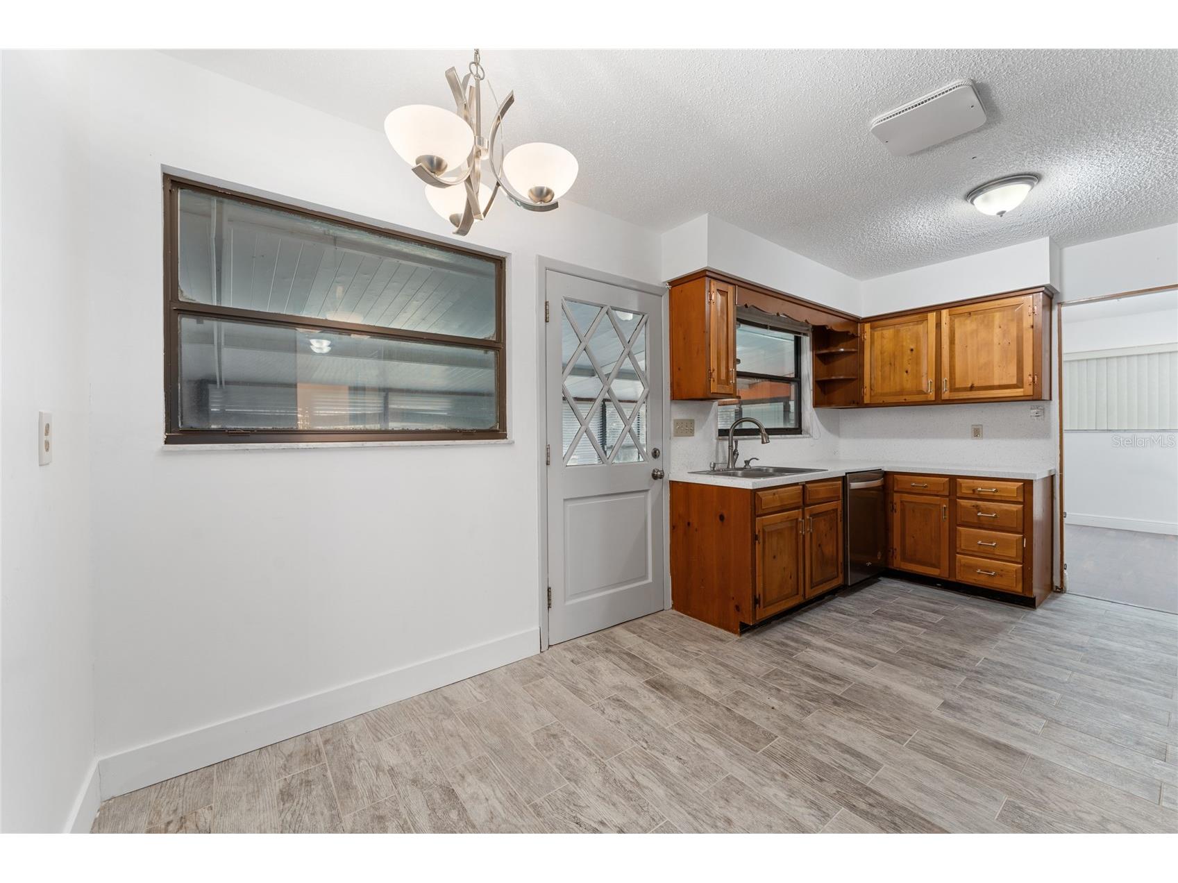 1983 Longbow Circle Titusville FL 32796 O6377893 image6