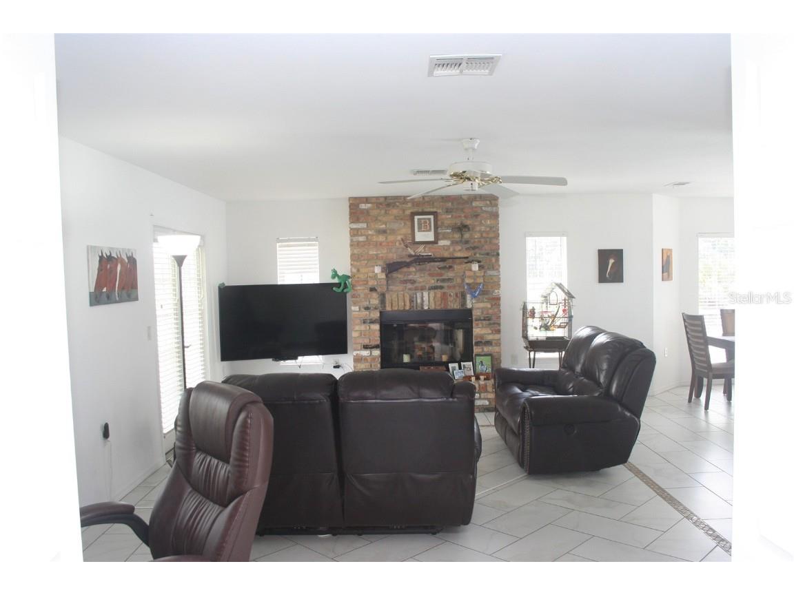 19830 SE 15th Place Morriston FL 32668 OM705690 image86