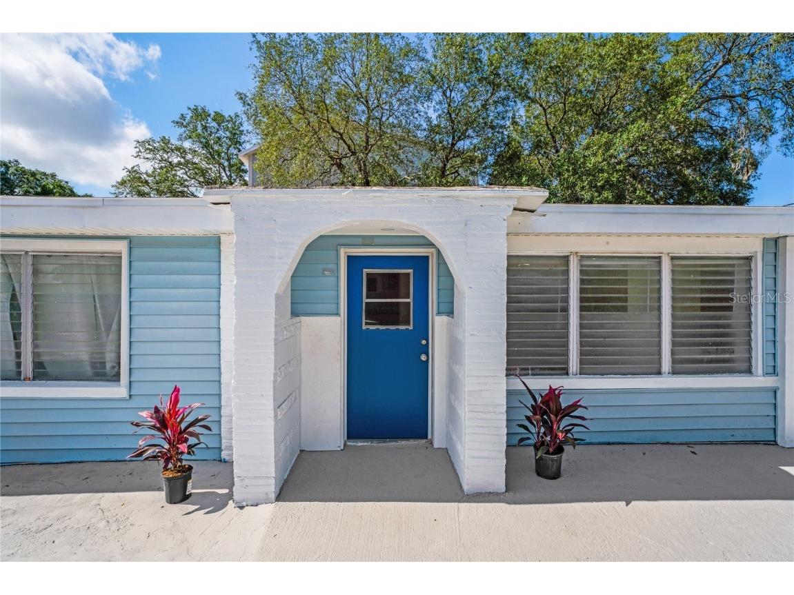 1984 Carolina Avenue Tarpon Springs FL 34689 U8238037 image1