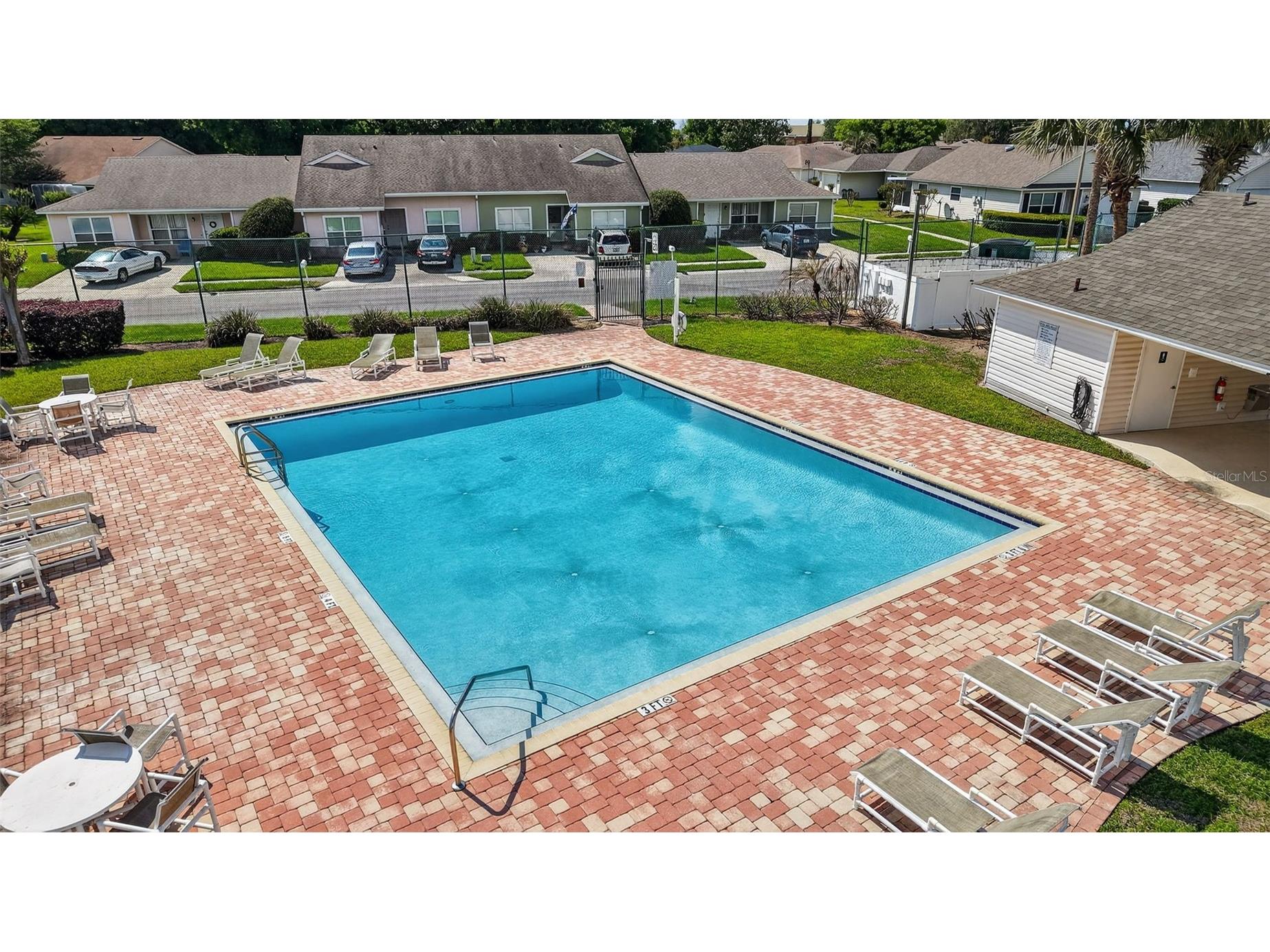 1984 Golden Palm Circle Tavares FL 32778 G5110063 image37
