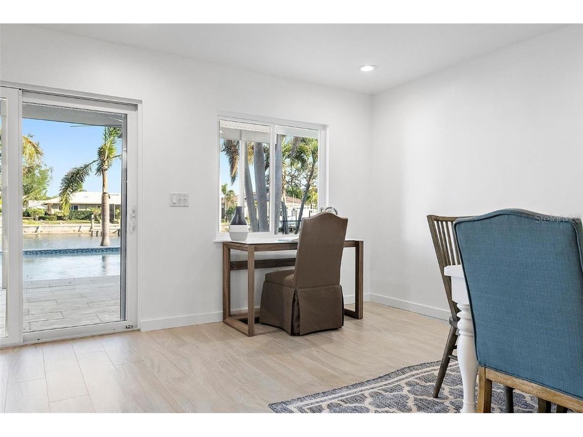 1984 Kansas Avenue NE Saint Petersburg FL 33703 - TAMPA BAY TB8458175 image15