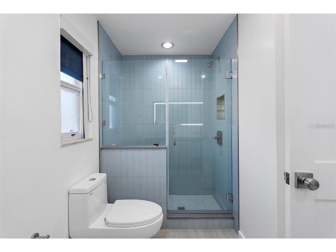 1984 Kansas Avenue NE Saint Petersburg FL 33703 - TAMPA BAY TB8458175 image22