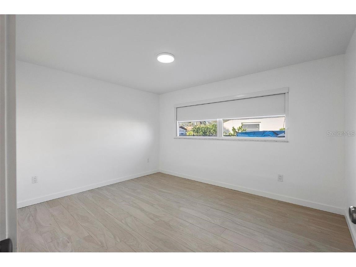 1984 Kansas Avenue NE Saint Petersburg FL 33703 - TAMPA BAY TB8458175 image27