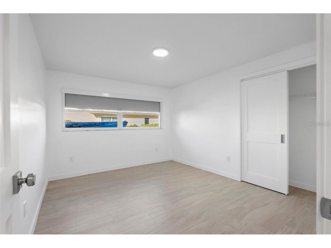 1984 Kansas Avenue NE Saint Petersburg FL 33703 - TAMPA BAY TB8458175 image31