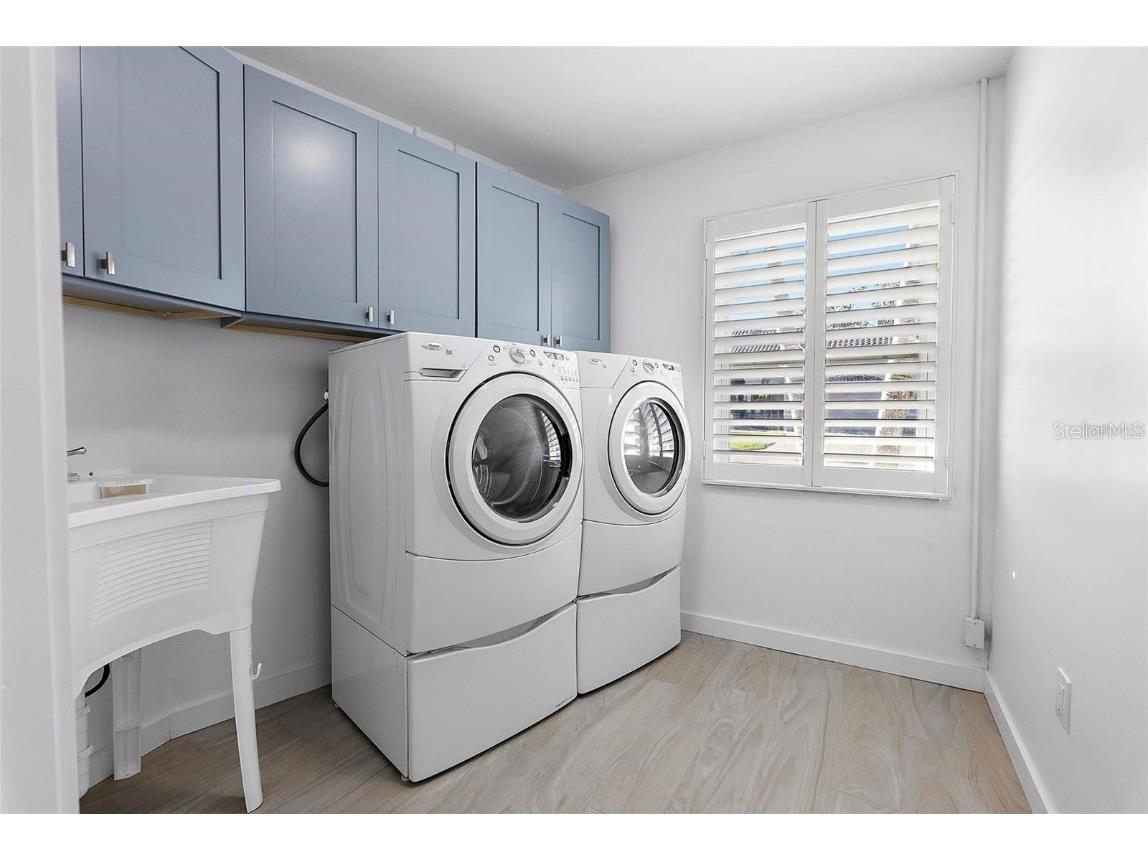 1984 Kansas Avenue NE Saint Petersburg FL 33703 - TAMPA BAY TB8458175 image33