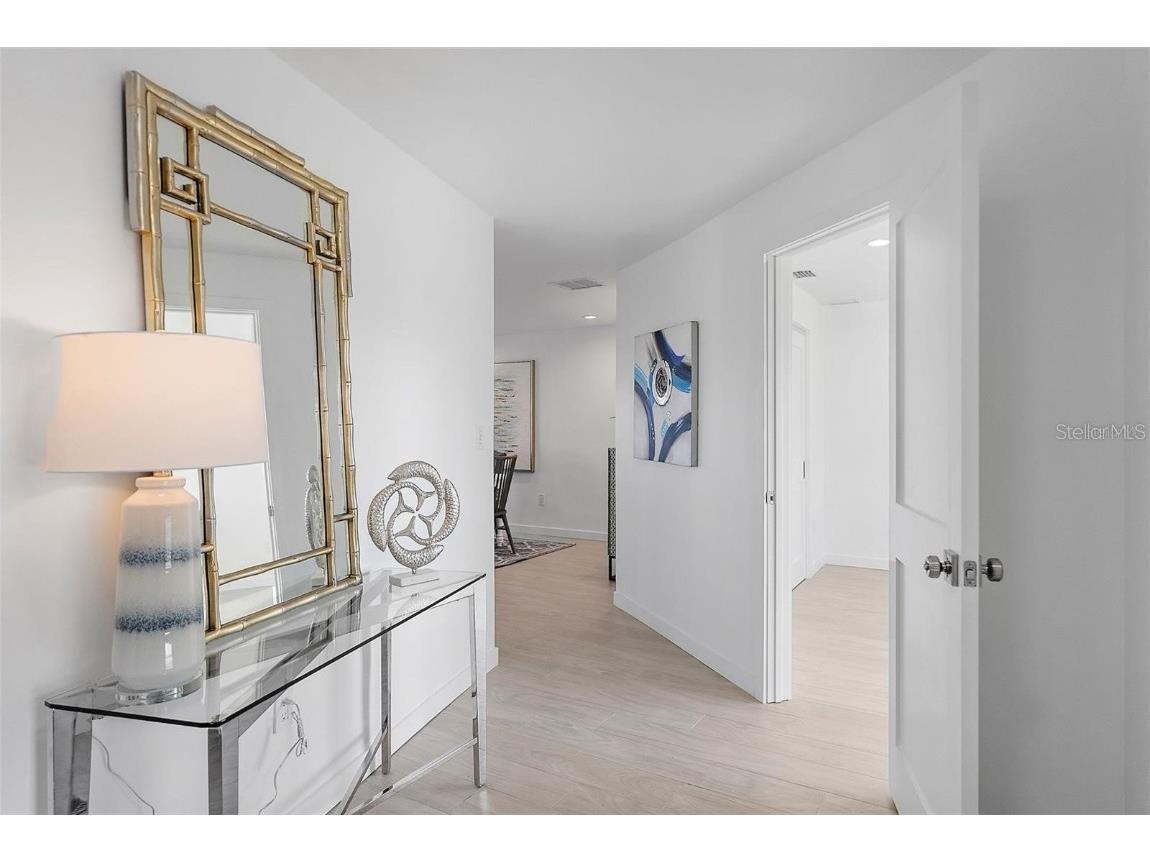 1984 Kansas Avenue NE Saint Petersburg FL 33703 - TAMPA BAY TB8458175 image4