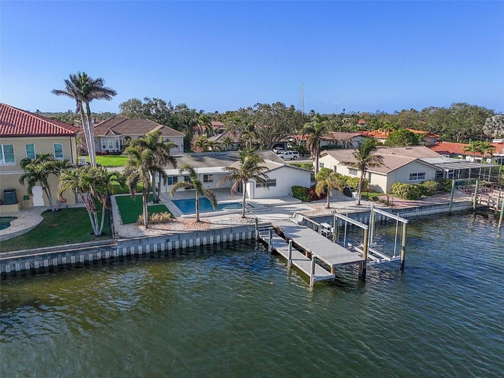 1984 Kansas Avenue NE Saint Petersburg FL 33703 - TAMPA BAY TB8458175 image42